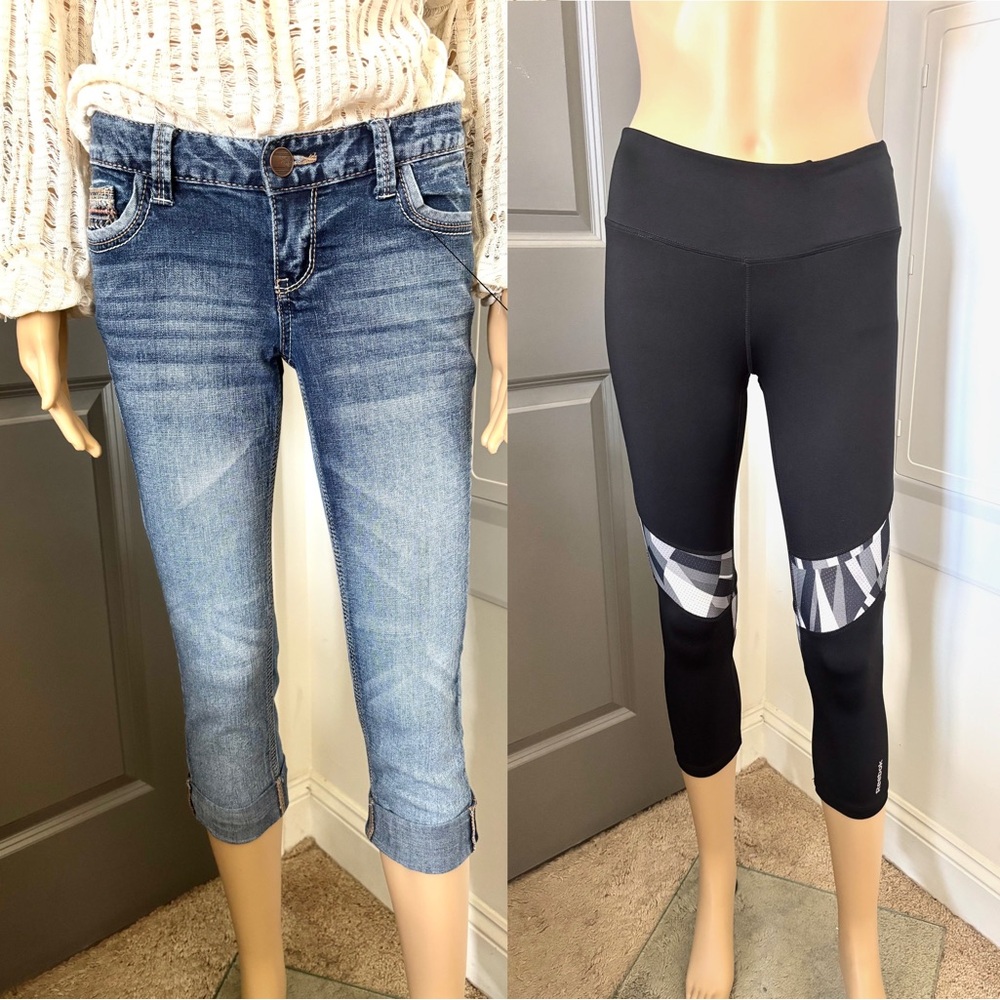 BUNDLE OF 2: Ariya Blue Cropped Jeans and Reebok black white Leggings size 3/XS